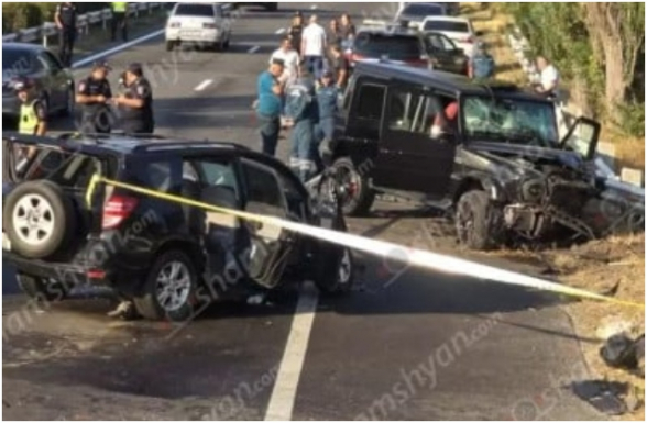 Երևան–Սևան ճանապարհին ճակատ ճակատի բախվել են «Mercedes G500»-ն ու «Toyota RAV4»-ը. կա 1 զոհ, 6 վիրավոր